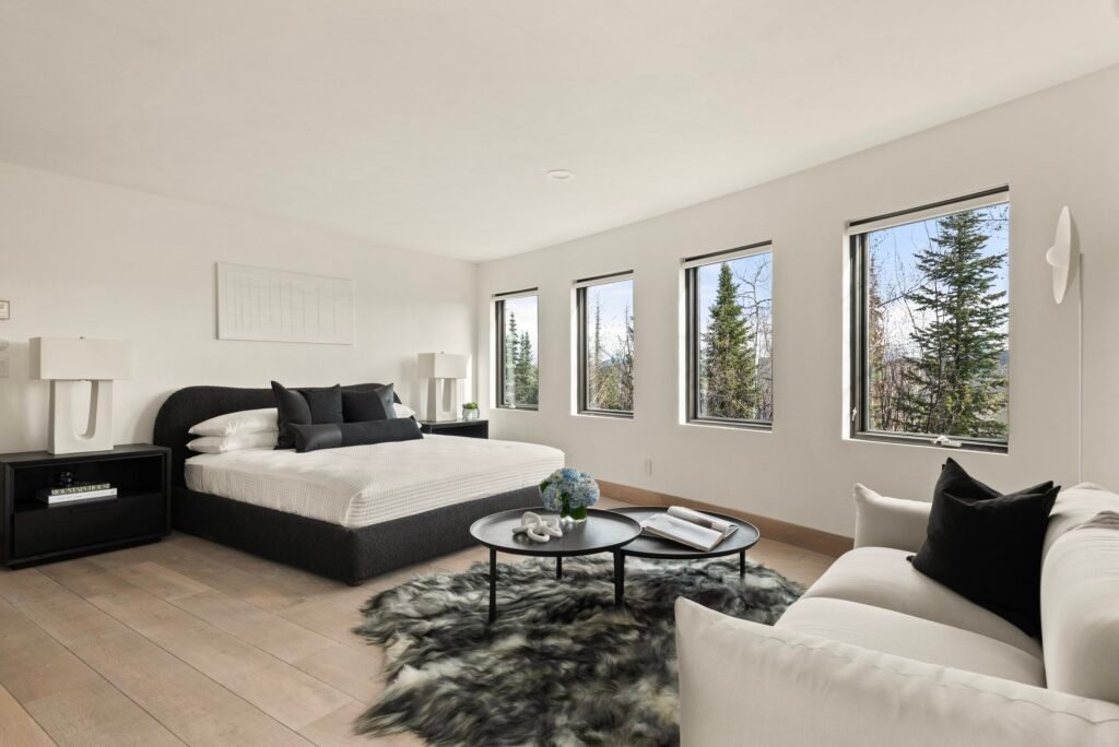 Portfolio 5 Faraway residence bedroom and sitting area in Snowmass