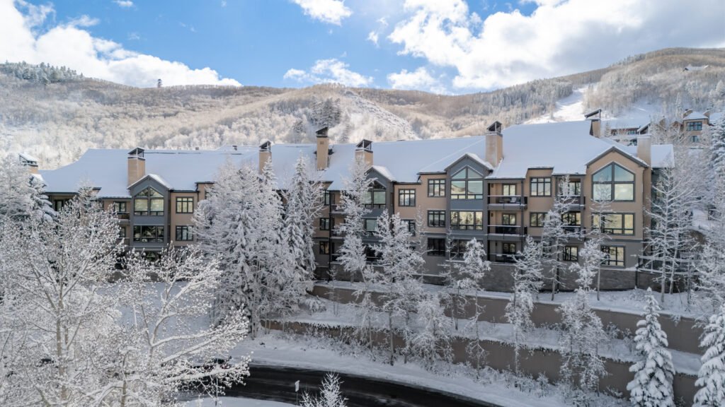 Highlands Westview exterior in winter at Beaver Creek